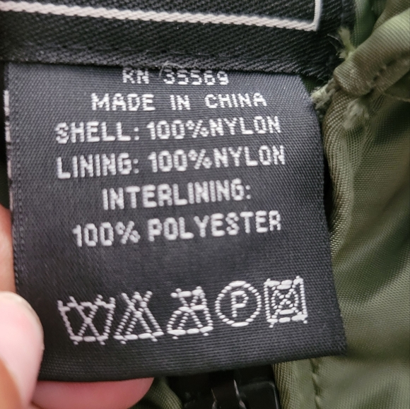 Alpha Industries Bomber Jacket Size Large - Picture 5 of 7